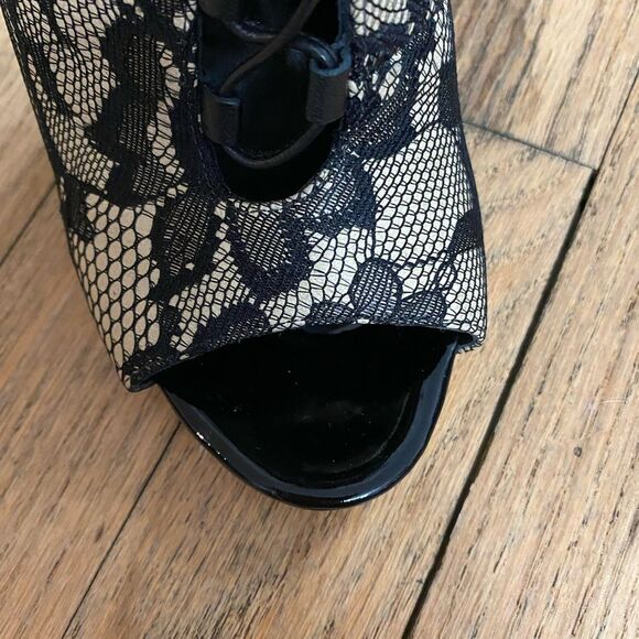 Brian Atwood Lace Booties size 7 - Picture 7 of 9